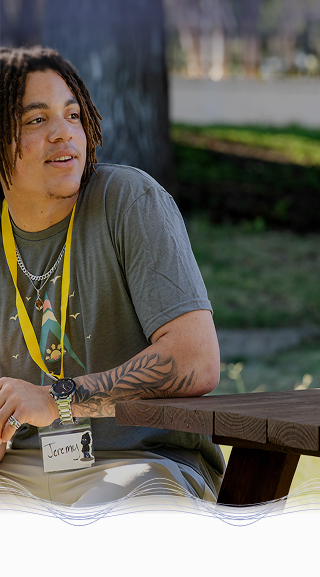 Friends discussing donations.